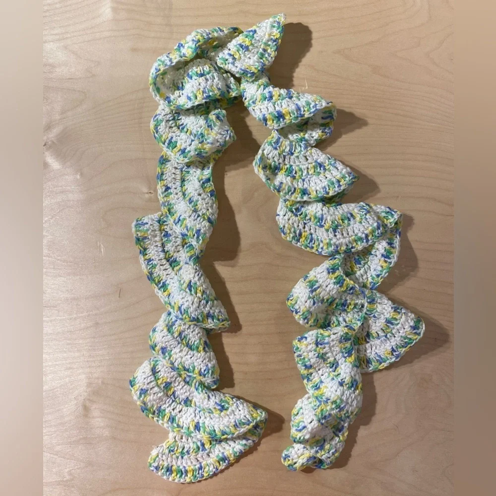Colorful Crochet Ruffle Scarf (Q)